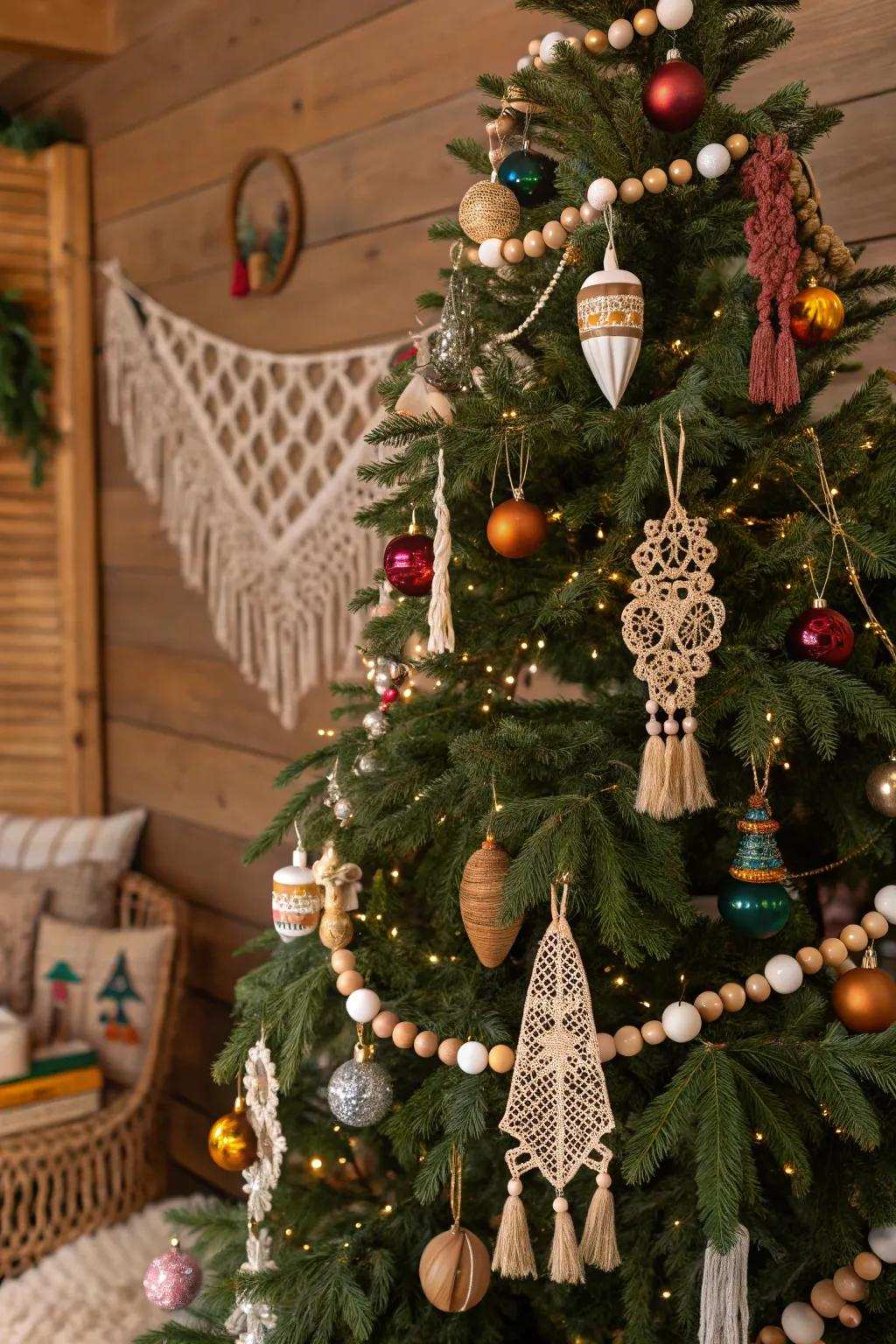 A bohemian Christmas tree that showcases eclectic decorations and macramé highlights.