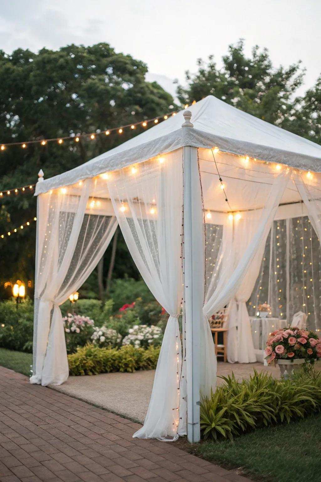 A dreamy ivory pavilion setup that’s ideal for an outdoor celebration.