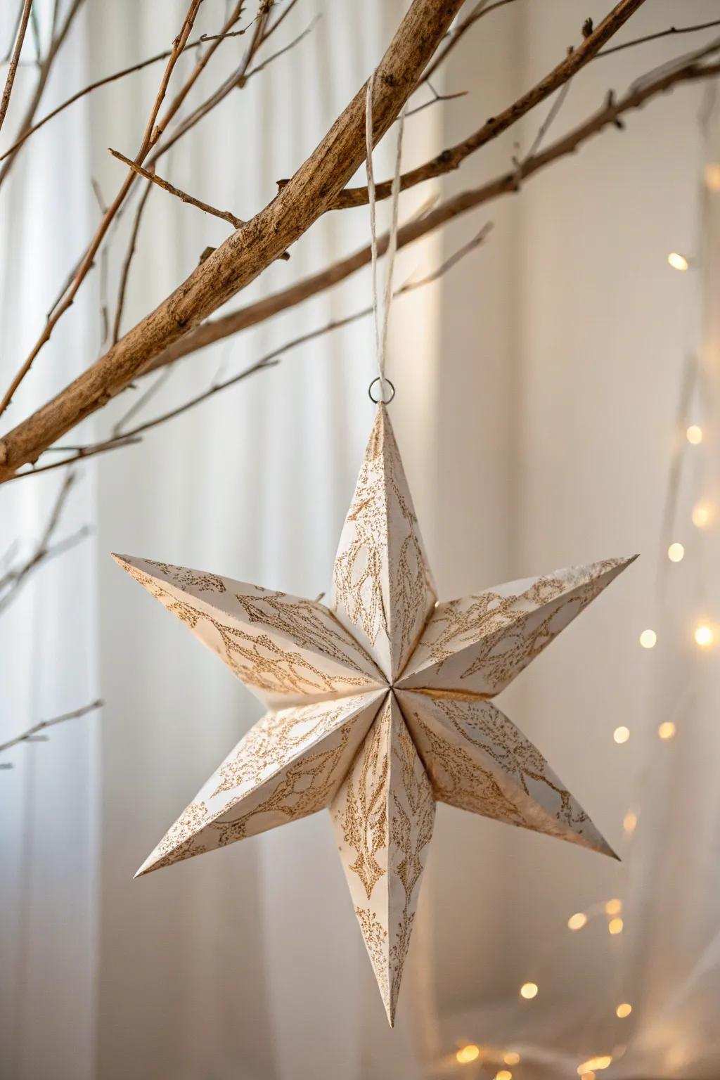 Brighten your holiday with crafted paper star decorations, where effortlessness meets sophistication.