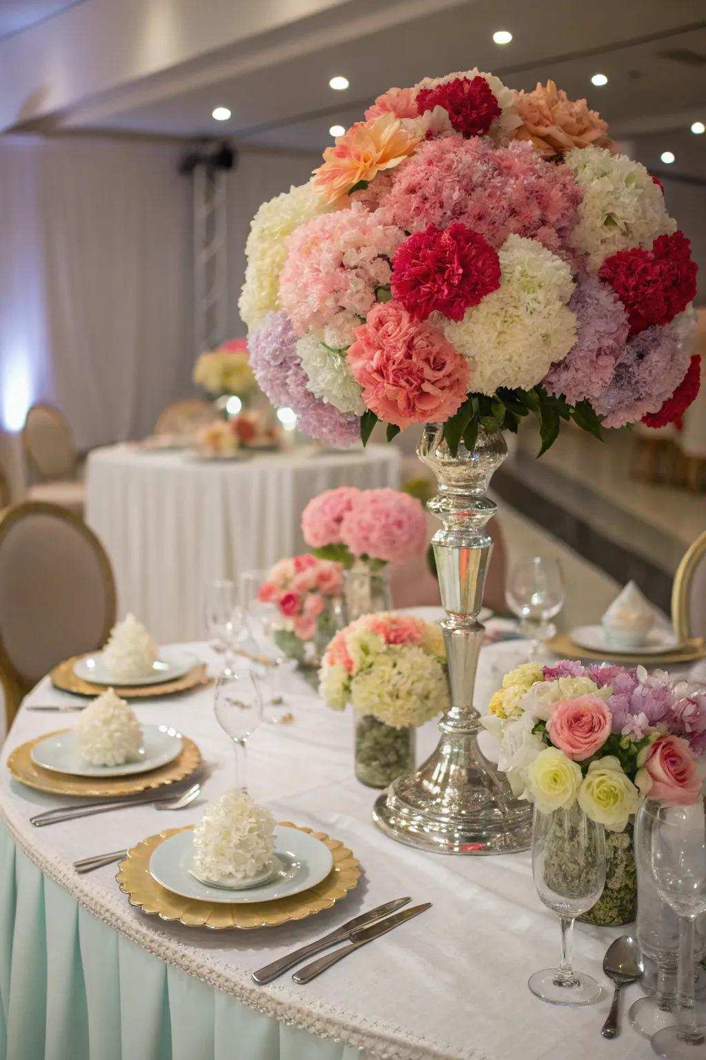 Clovers adding beauty and value to a wedding table arrangement.