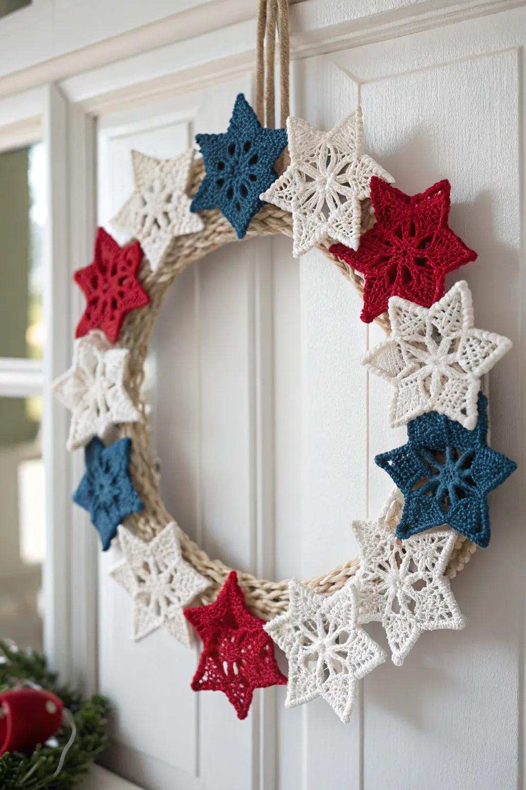 Commemorate with panache a delicate crochet wreath that encapsulates patriotic ethos via minimalist sophistication.