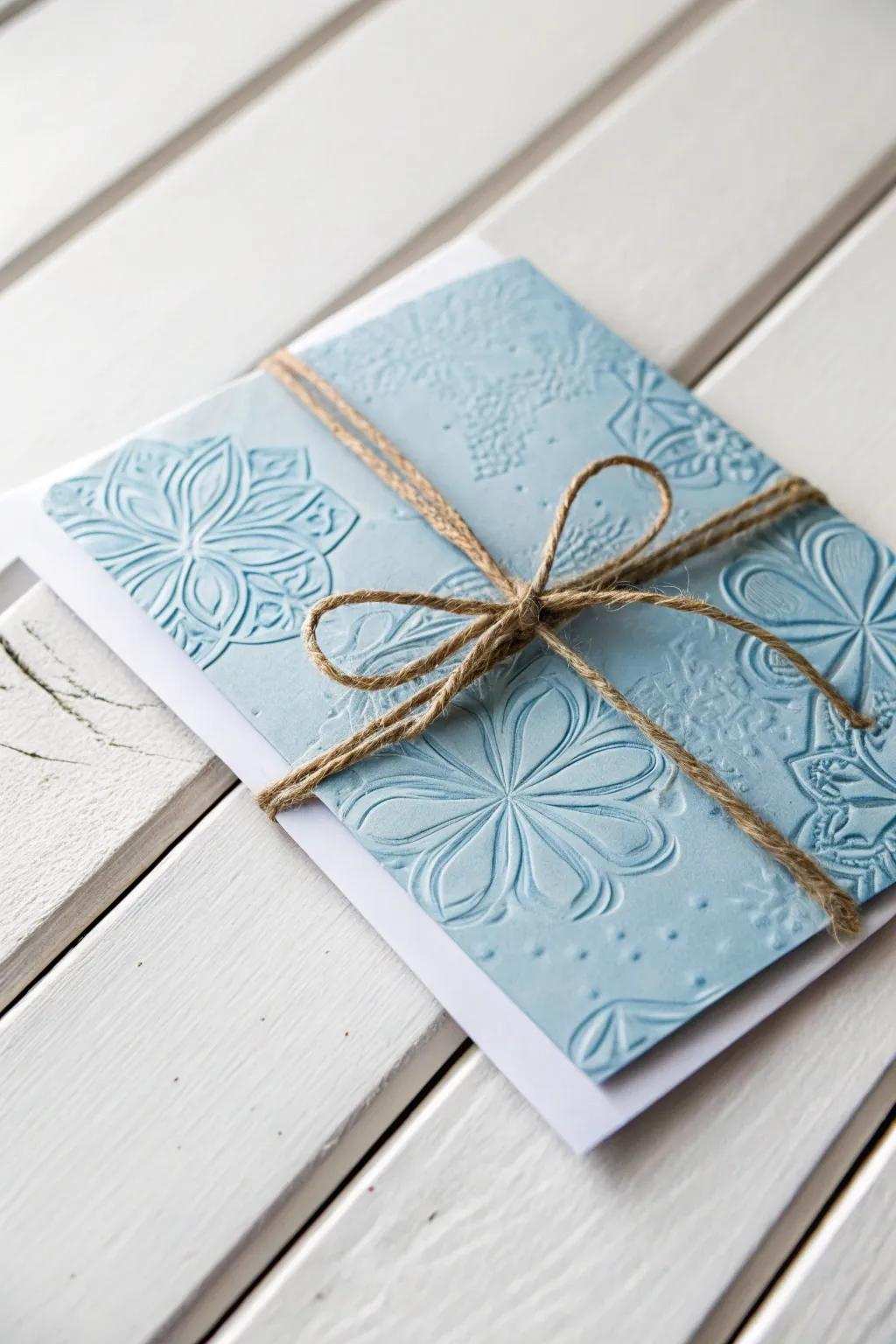 Elegant simplicity in shades of blue - craft your own minimalist birthday card.