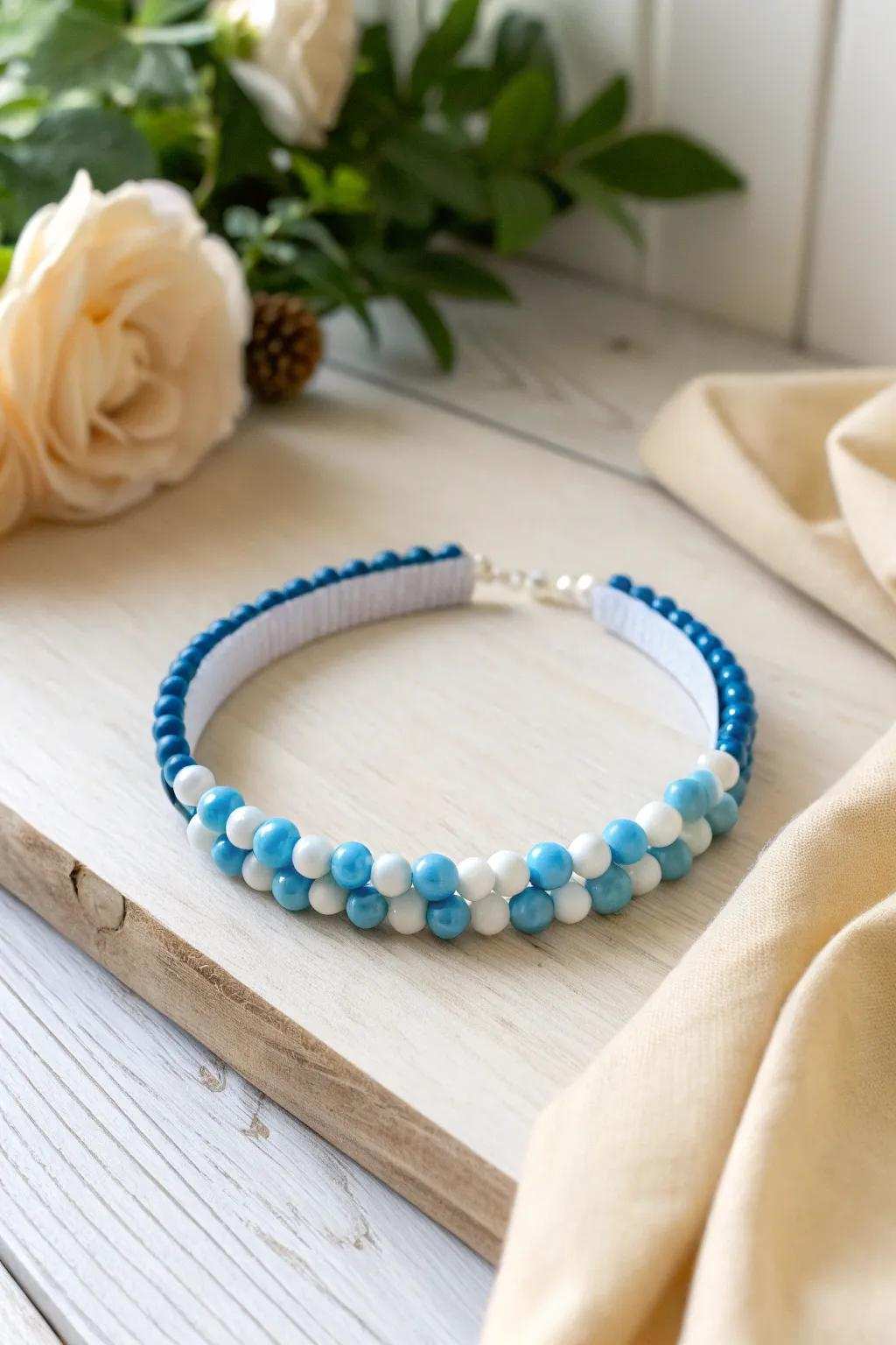 Embrace effortlessness and style with this handcrafted headband, just right for your summer look.