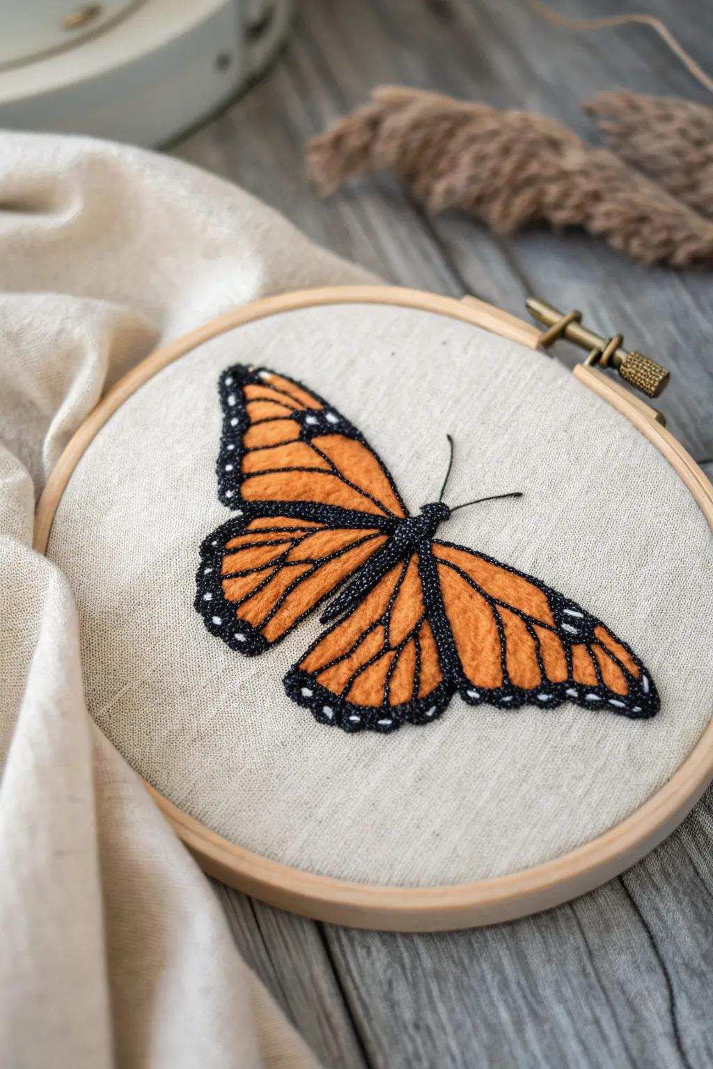 Embrace the artistry of minimalism with this beautifully handcrafted butterfly embroidery hoop, a harmonious combination of elegance and artistry.