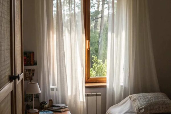 Small Bedroom Decorating Ideas