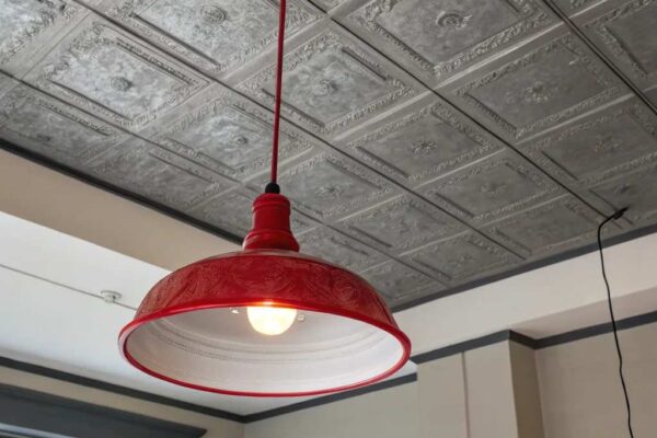 10 Bold Red and Grey Room Scheme Ideas