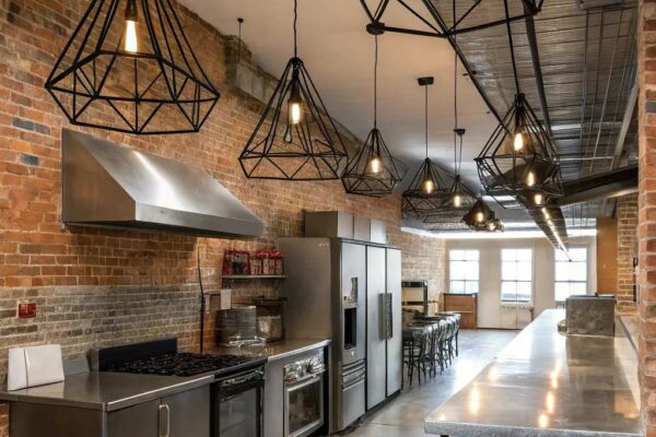 10 Modern Black Kitchen Lighting Ideas