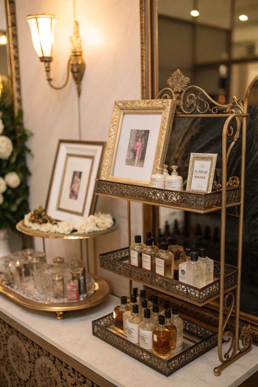 Retro elements bring a hint of enduring elegance to your display.